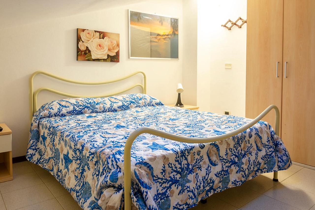 Appartamenti La Casina Porto Azzurro Kültér fotó