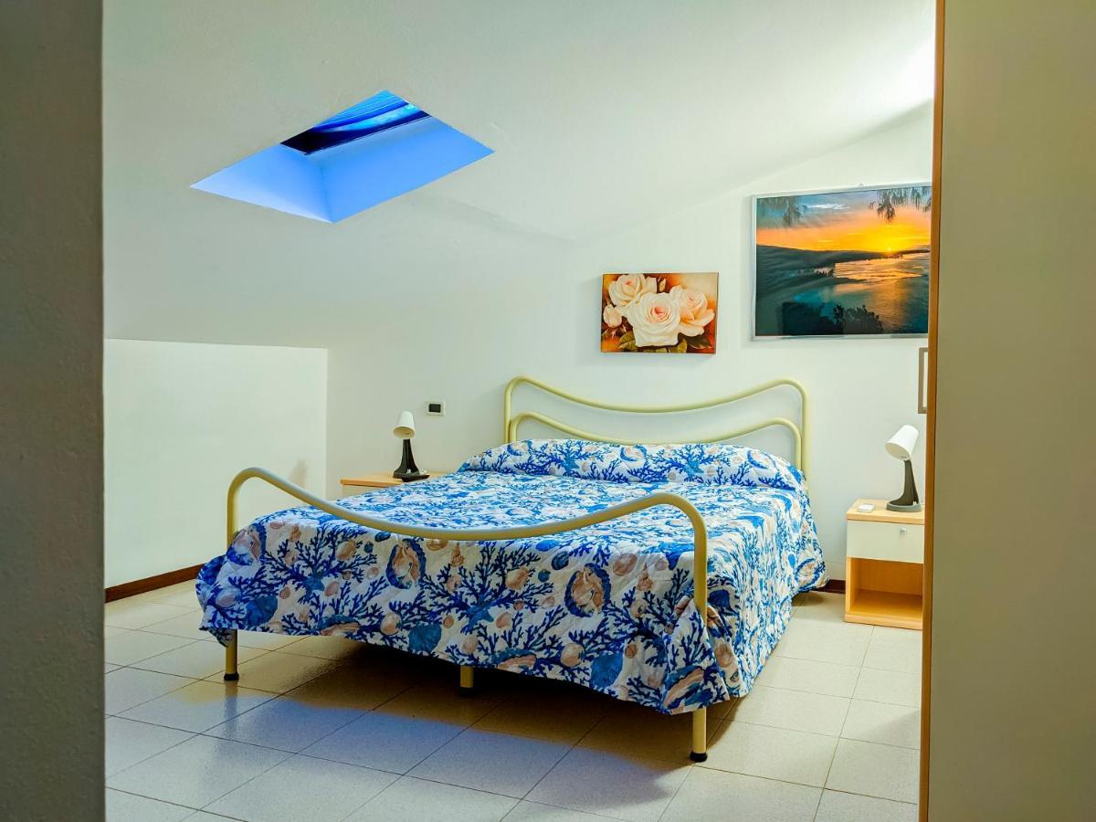 Appartamenti La Casina Porto Azzurro Kültér fotó