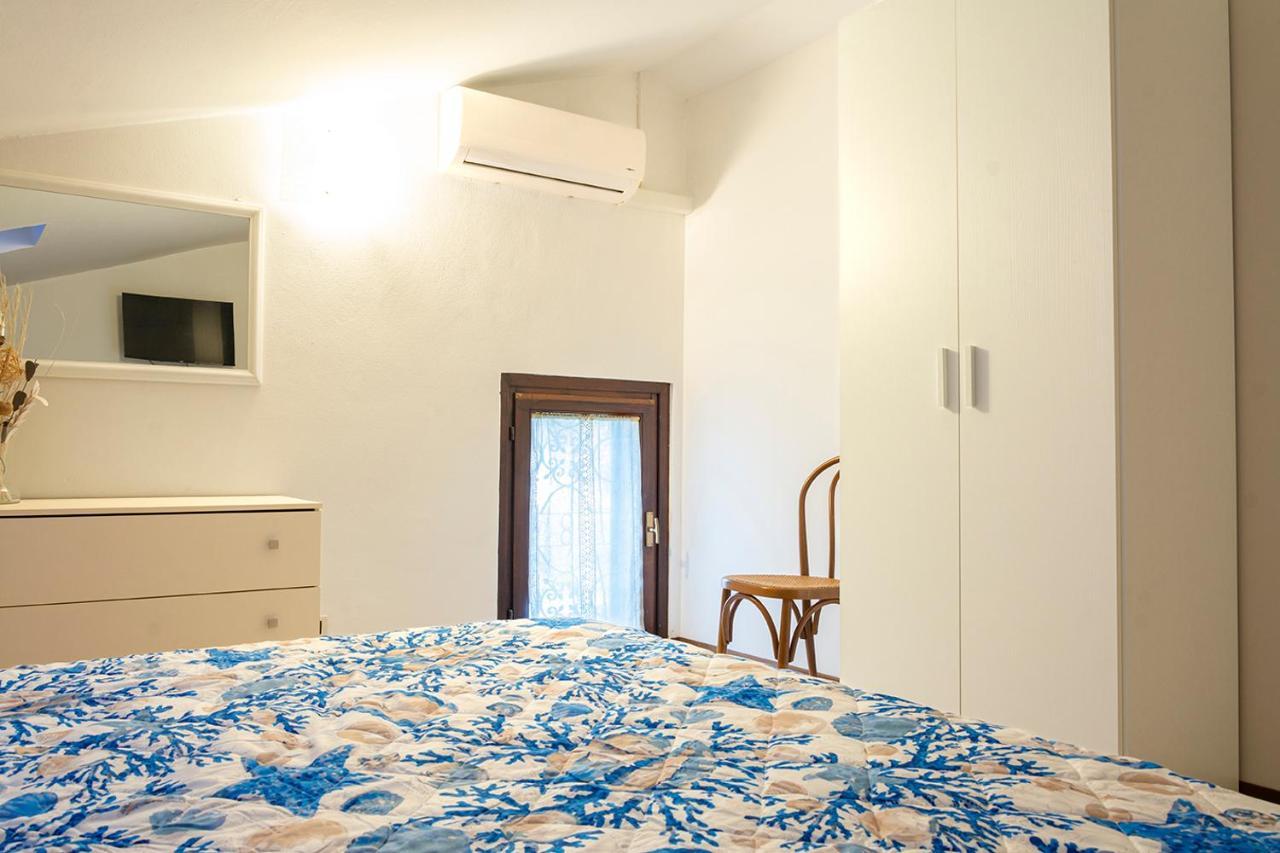Appartamenti La Casina Porto Azzurro Kültér fotó