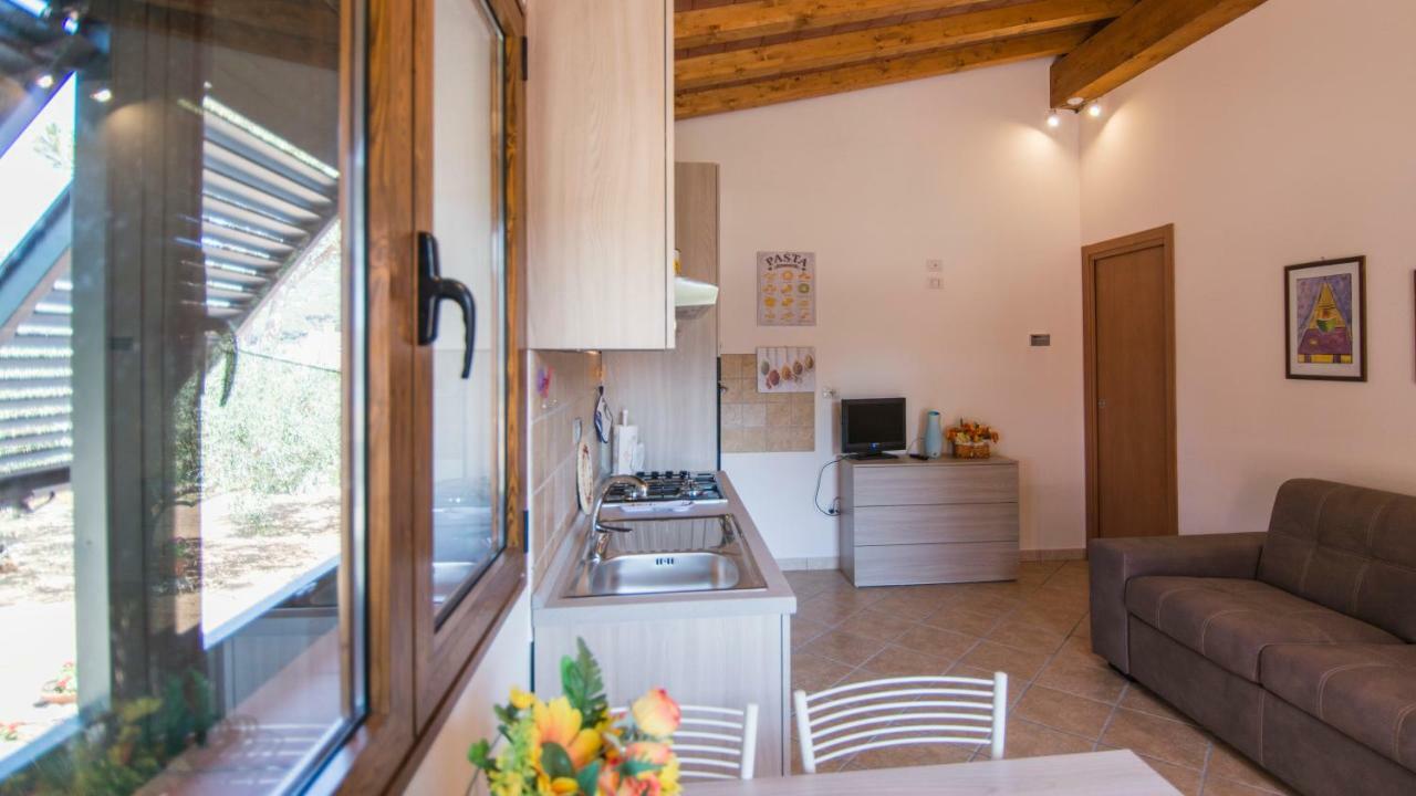 Appartamenti La Casina Porto Azzurro Kültér fotó