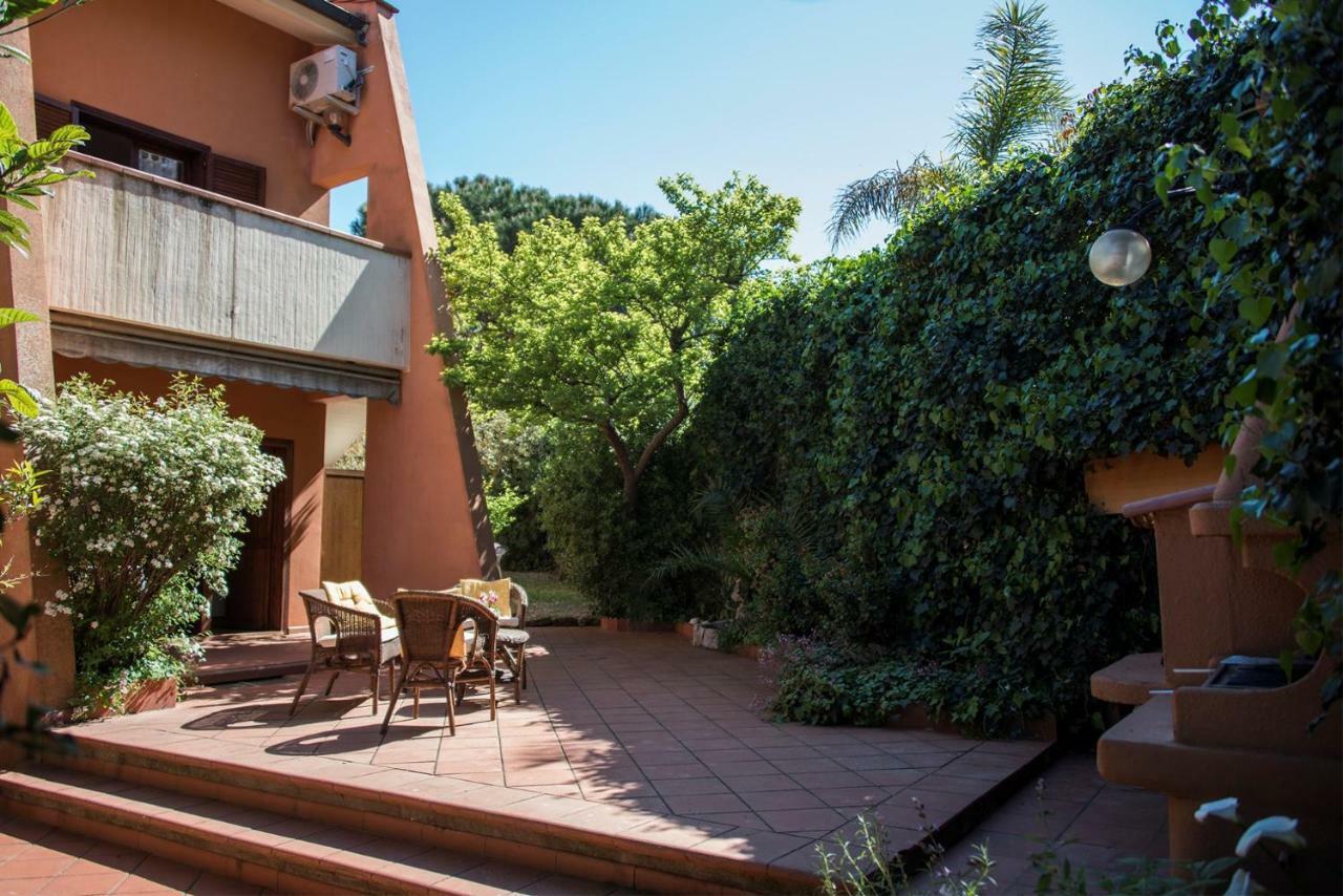 Appartamenti La Casina Porto Azzurro Kültér fotó