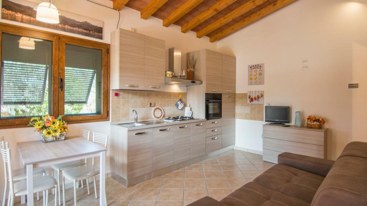 Appartamenti La Casina Porto Azzurro Kültér fotó